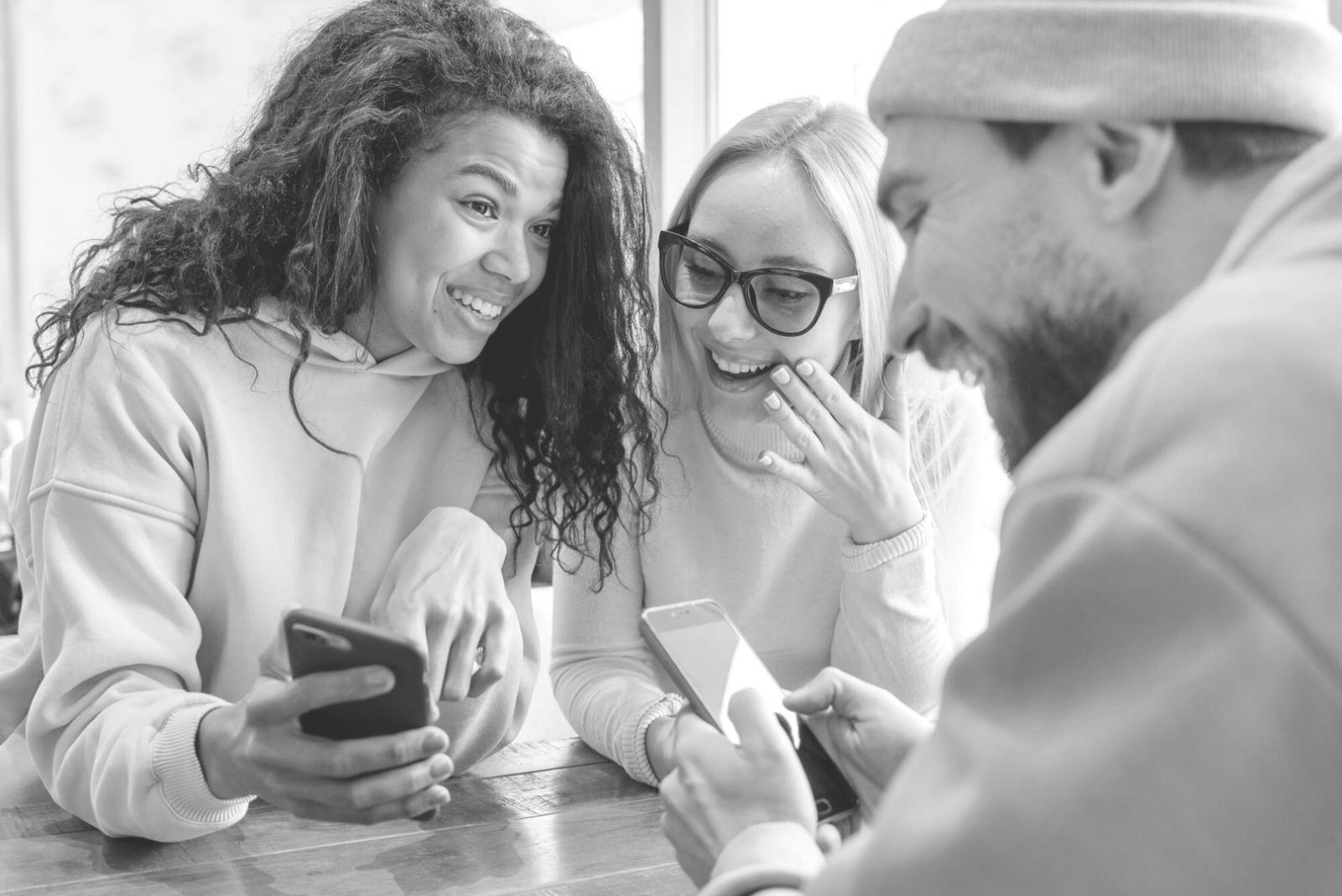 Analyse von Finanzunterlagen und Ausgaben